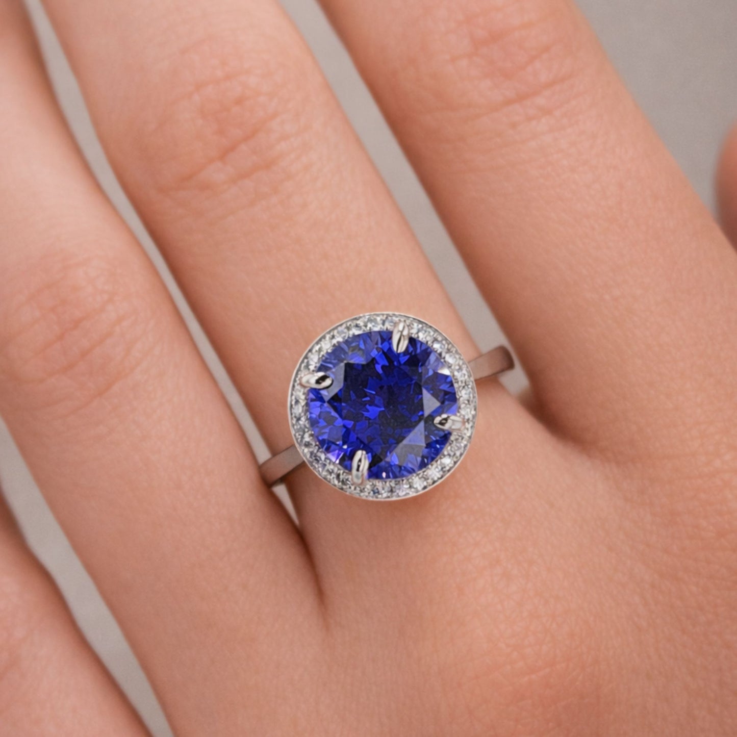 14K 5.45ct Round Blue Wing Tanzanite 0.20cttw VS White Diamonds Ring