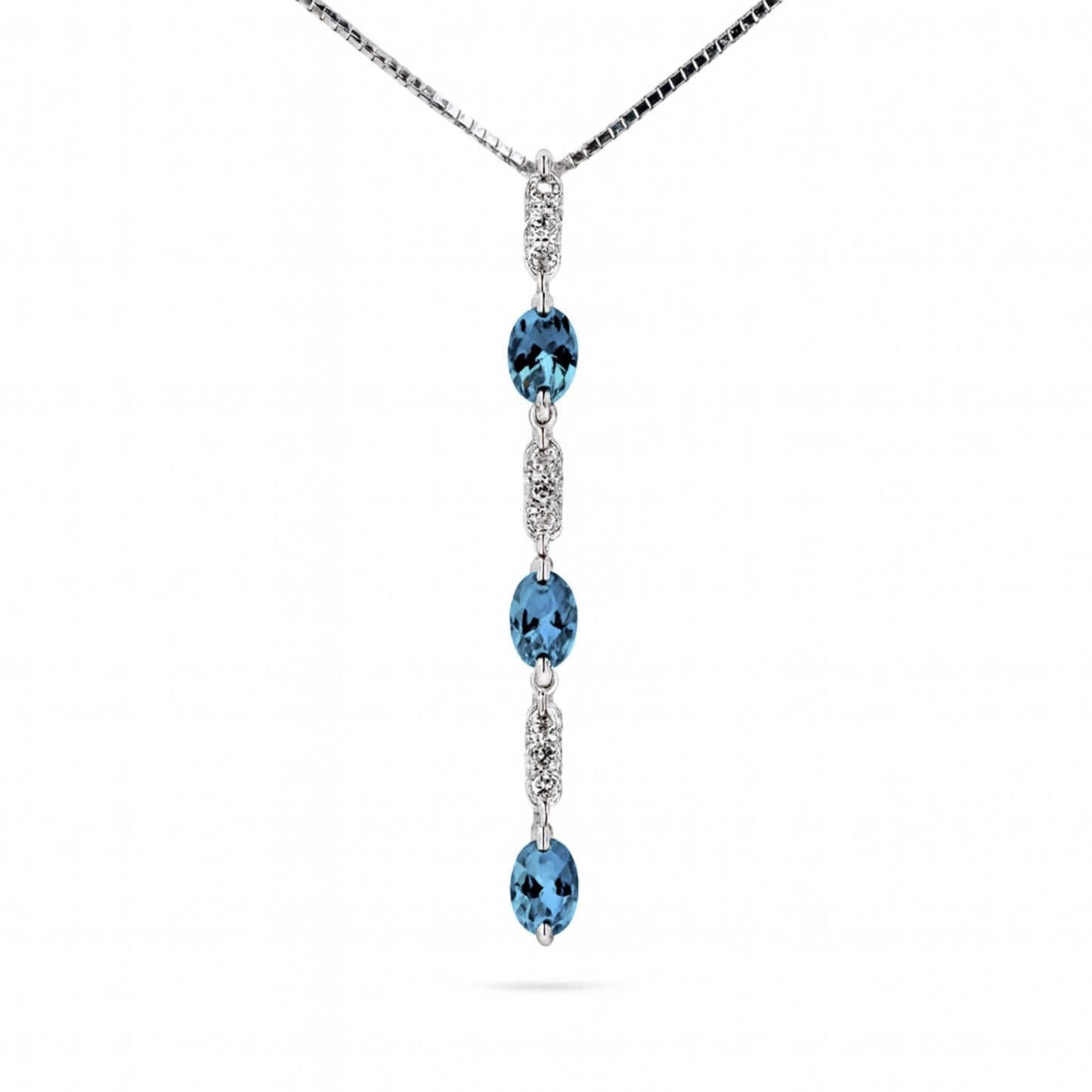 18K 1.30cttw Oval Santa Maria Aquamarine 0.36cttw White Diamonds Necklace